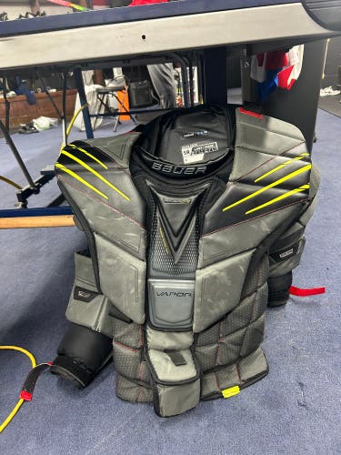 Hyperlight goalie chest protector
