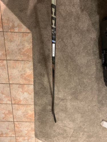 New Right Handed P29 FT Ghost 75 Flex Hockey Stick