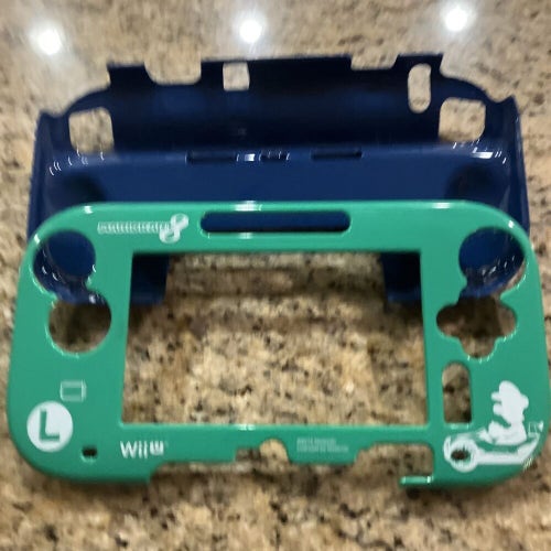 Mario Kart 8 Luigi - Wii U Gamepad Protector Green Case- great condition!