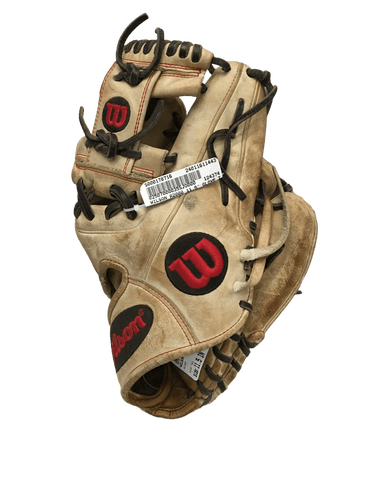 Used Wilson A2000 11 1 2" Fielders Gloves