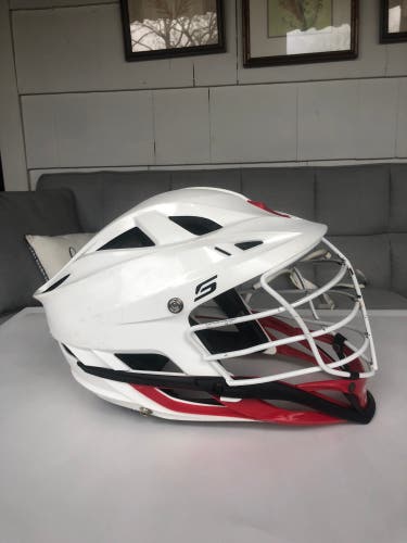 Adult Cascade S Lacrosse Helmet White/Red Used