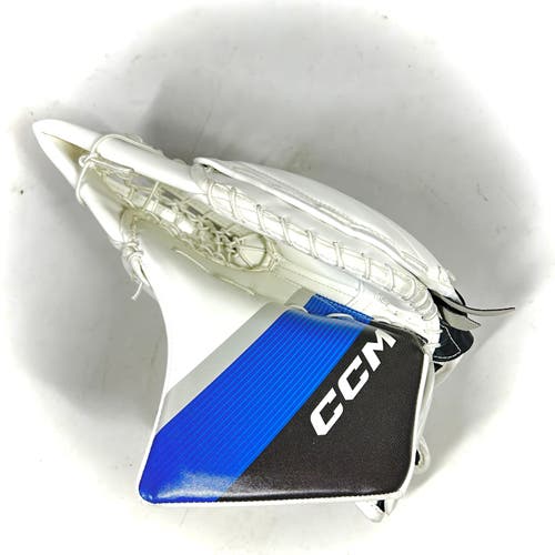 CCM Extreme Flex 6 -  Pro Stock Goalie Glove (White/Blue/Black)