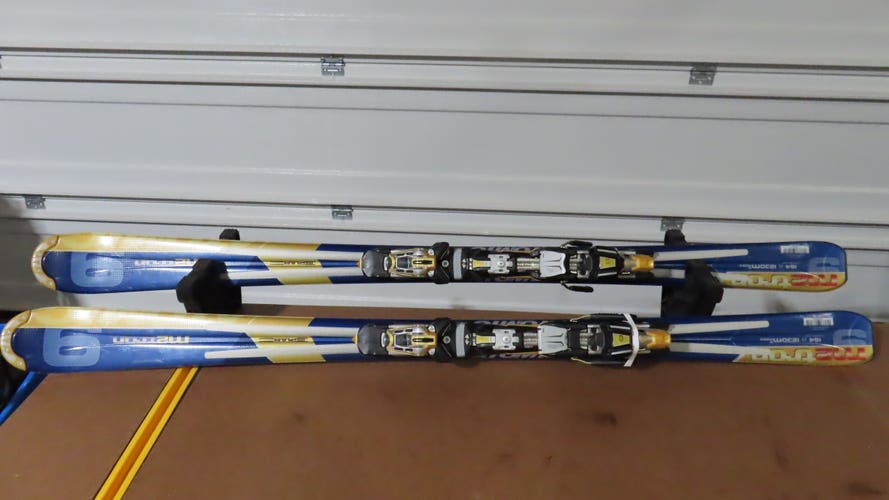 Used Unisex Atomic 164 cm M2 TRON 9 Skis With Bindings Max Din 10
