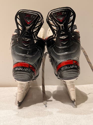 Junior Bauer Vapor X2.9 Hockey Skates Regular Width Size 5