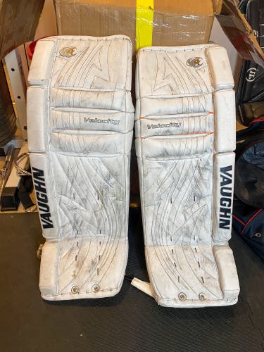 32" Vaughn  Velocity V4 Goalie Leg Pads