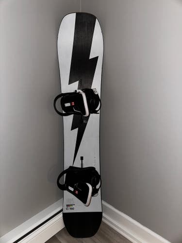 Used Men's Burton Custom Camber Snowboard With Bindings Medium Flex Directional