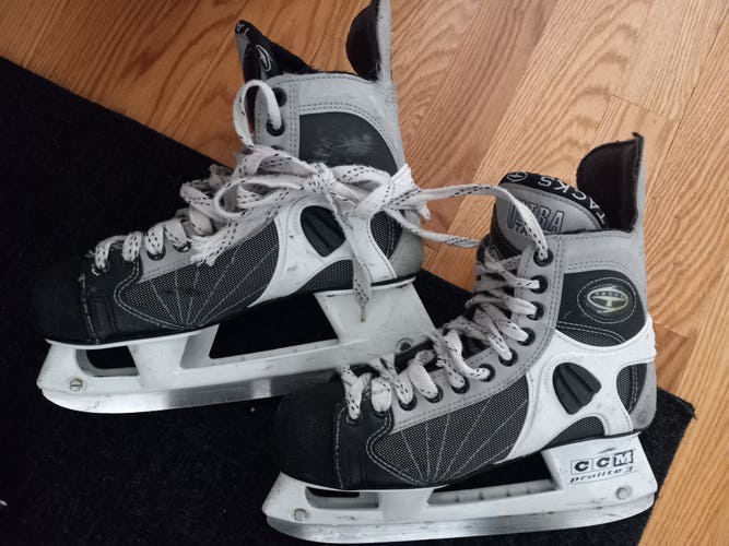 Used CCM Ultra Tacks Hockey Skates 7