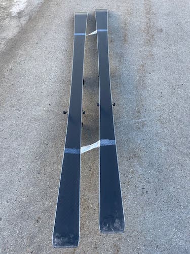 Augment Master Pro GS Racing Skis - 176cm - w/R22 plate & SPX12 Bindings - Appear to be never used