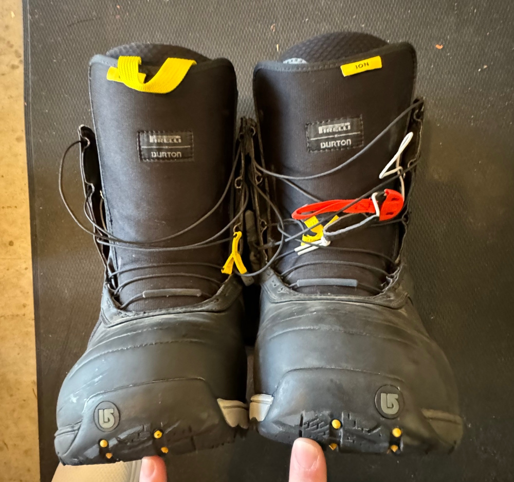 Salomon Solace Size Men's 10.5 Snowboard Boots | SidelineSwap