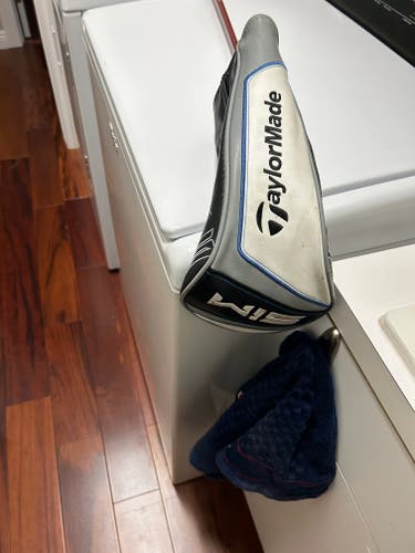 LEFT HANDED TaylorMade SIM Driver 10.5 Project X Even Flow 5.5 50g shaft