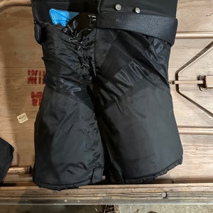 bundle for @Morin Senior New Medium True Xc9 Hockey Pants and true medium helmet