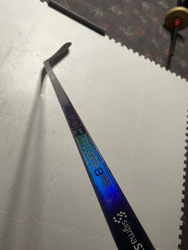 New Right Handed  RibCor Trigger 8 Pro Hockey Stick
