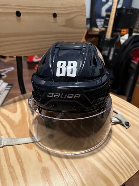 Used Medium Bauer  Re-Akt 150 Helmet