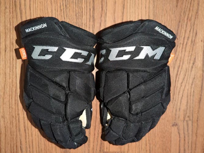 New CCM HGPJS Gloves 13" MacKinnon Prostock