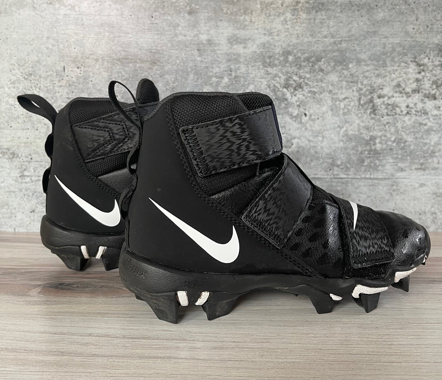 nike high top sharks cleats