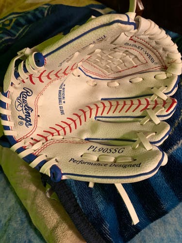 Used Rawlings Right Hand Throw Baseball Glove 9"