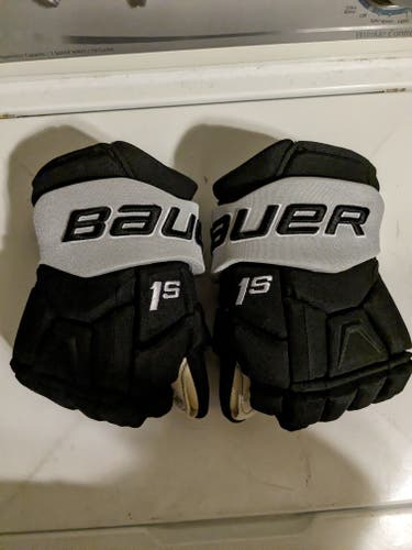 Kings Bauer Supreme 1S Gloves 14" Pro Stock