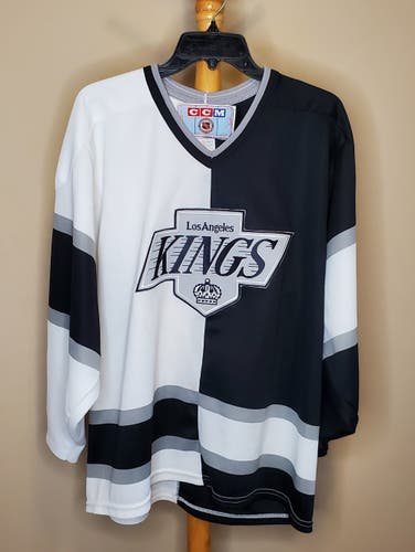 Los Angeles Kings CCM Home and Away mashup jersey - size Medium