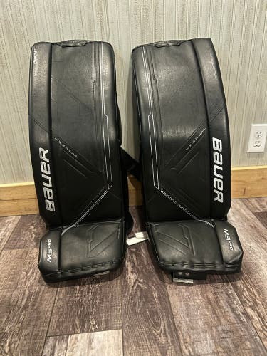 32" Bauer Pro Stock Supreme M5 Pro Goalie Leg Pads