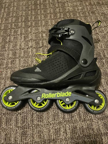 Barely Used Good Condition Rollerblades SIZE 9
