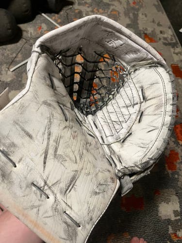 Used Regular Supreme Ultrasonic Goalie Glove