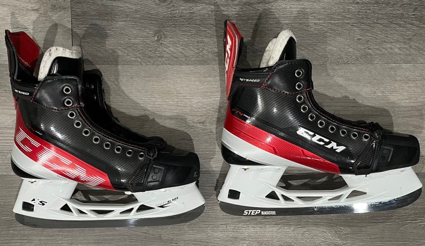 Senior CCM Regular Width  Pro Stock 8 JetSpeed FT4 Pro Hockey Skates