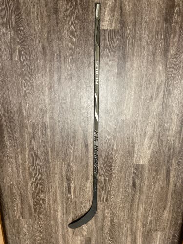 Senior Left Hand P88  Nexus 600 Hockey Stick