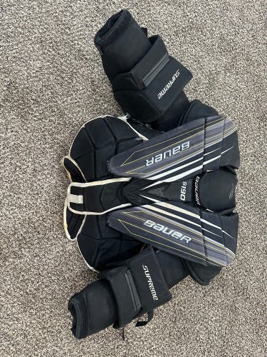 Used Medium Bauer Supreme S190 Goalie Chest Protector