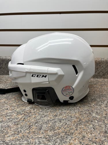 New Large CCM FL500 Helmet