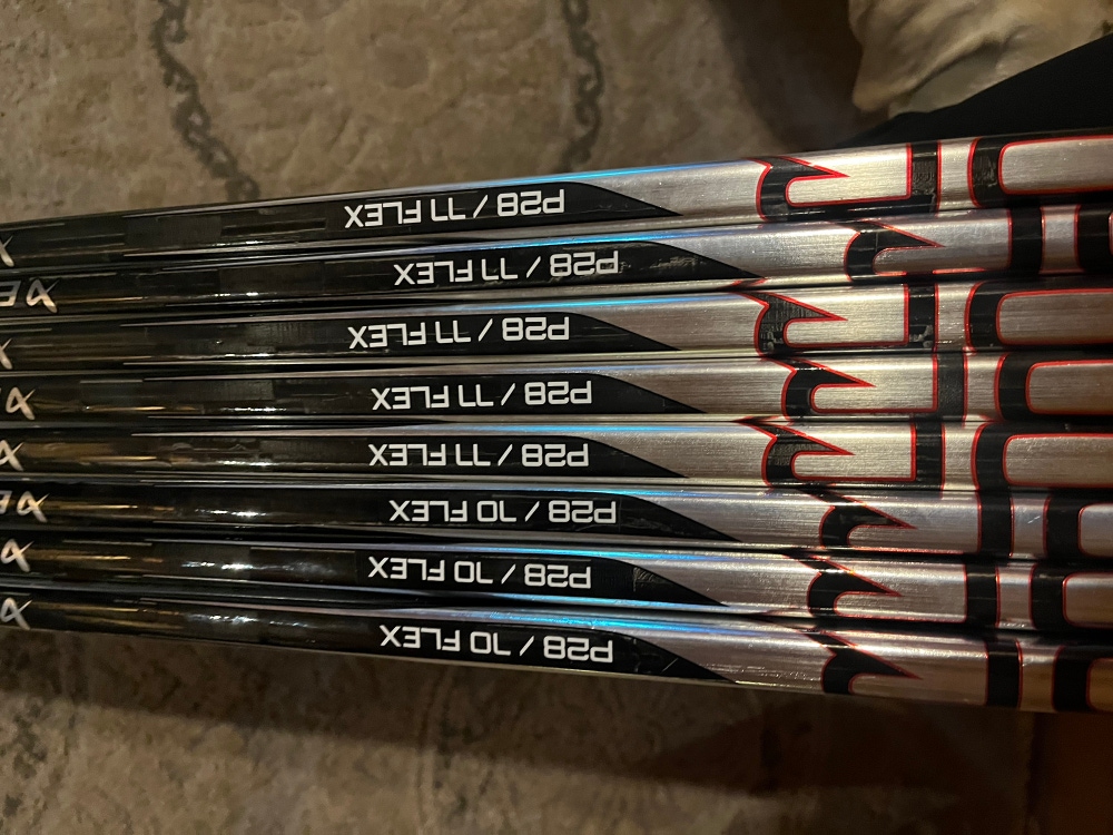 Senior Right Handed P28 Hockey Sticks