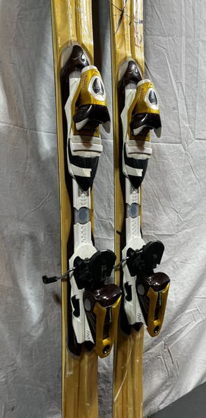 Rossignol Attraxion 6 162cm 126-74-105 r=13m Skis Saphir 110