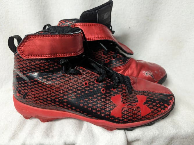 Under Armour 3.4 Cleats Size 4 Color Red Condition Used