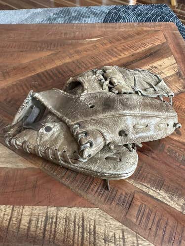 Antique Vintage Baseball Glove NO. 600 Official Sportsman Glove
