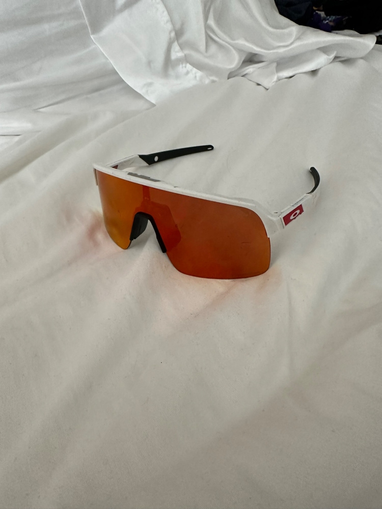 Used One Size Fits All Oakley Sutro Sunglasses