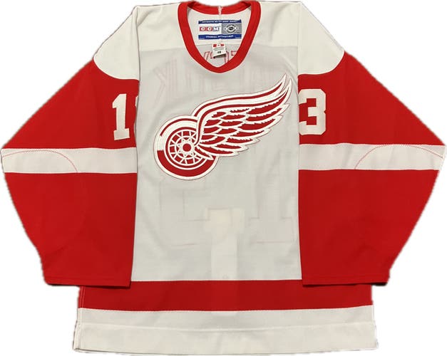 Detroit Red Wings Pavel Datsyuk CCM Authentic NHL Hockey Jersey Size 48