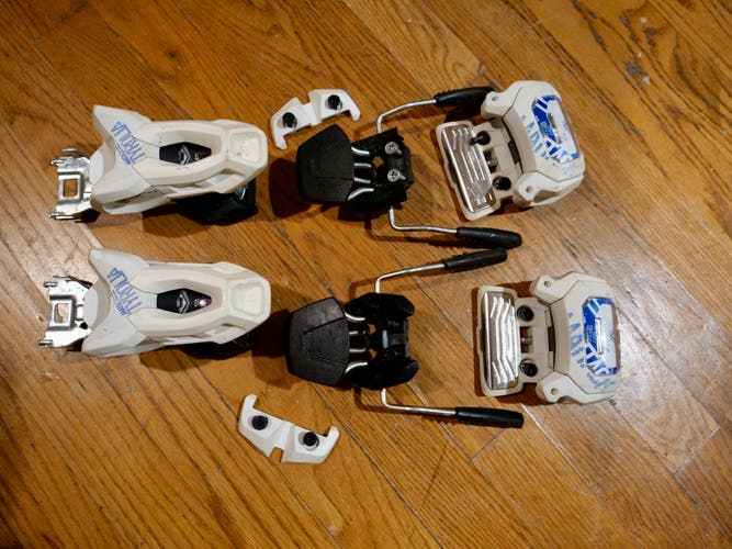 Used Tyrolia All Mountain Attack Ski Bindings 90 mm Brake Width Max Din 11 Gripwalk