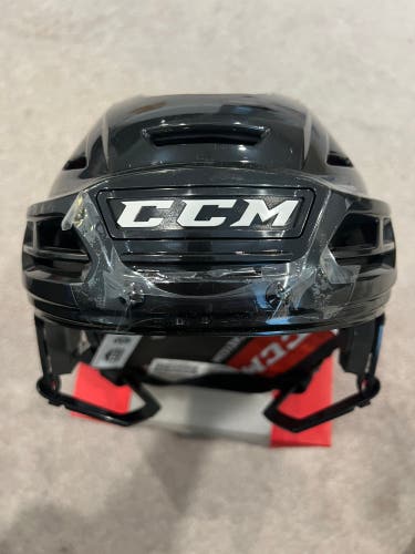 Medium CCM Pro Stock Resistance Helmet