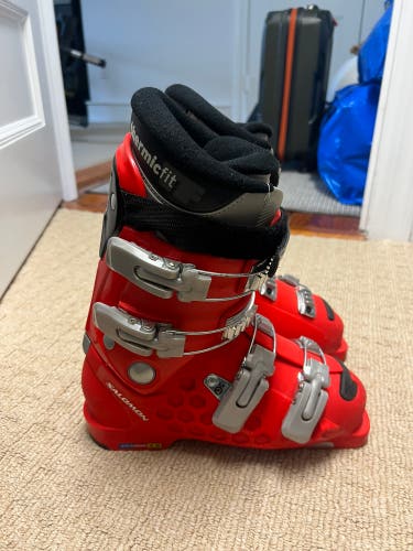 Used Salomon Soft Flex Ski Boots