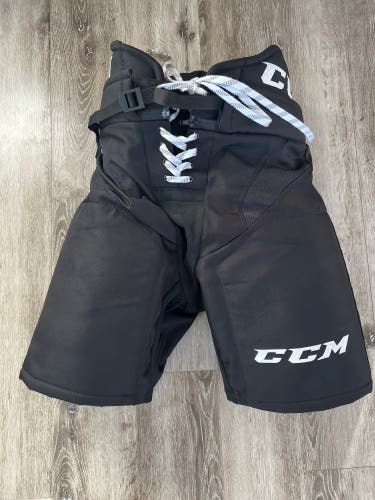 Small CCM hp31 Hockey Pants