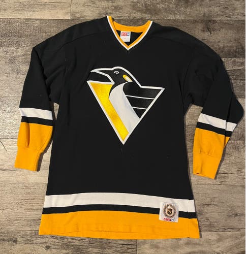 Vintage CCM 90s Pittsburgh Penguins Sweatshirt