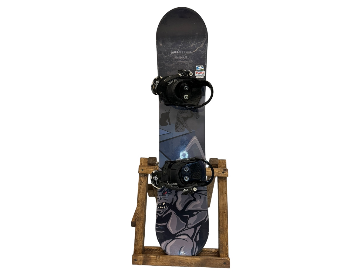 110cm Matrix Gargoyle Snowboard with Bindings