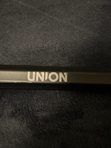 Used Maverik Union Lacrosse Shaft