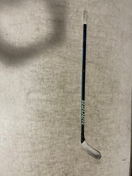 Junior Left Hand P28 Nexus Geo Hockey Stick