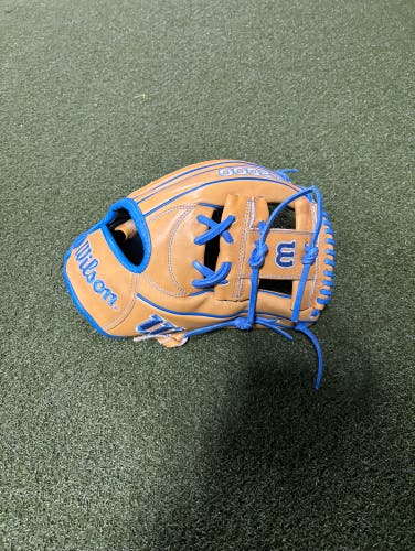 Wilson A2000 Glove of the month Baseball Glove