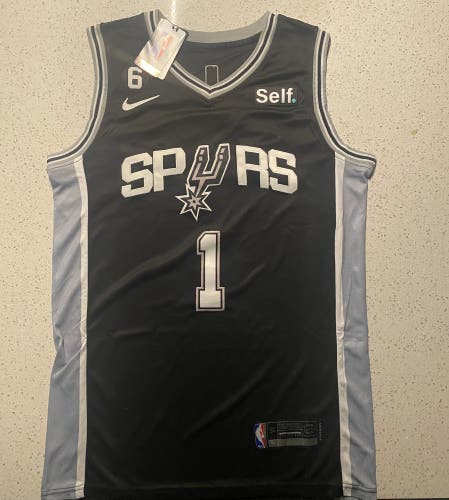 Brand new Victor Wembanyama black San Antonio Spurs jersey size large
