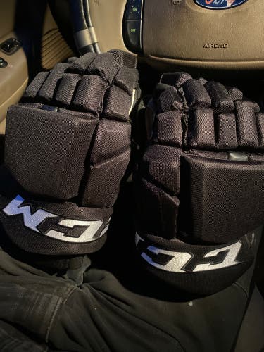 Used CCM HGTKPP Gloves 14" Pro Stock