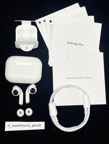 【 美品 】Apple AirPods Pro 2 AirPods Pro 2 - Apple