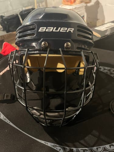 Used Large Bauer  4500 Helmet