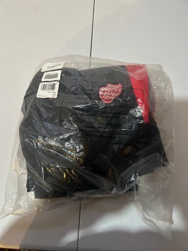Detroit Red Wings Adult Reebok Pants Adult Small