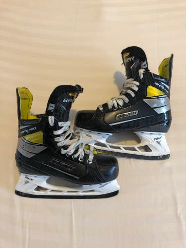 Used Intermediate Bauer Supreme Ignite Pro Hockey Skates ( Extra Wide)- Size: 5.0